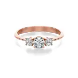 Pierścionek z różowego złota z diamentami